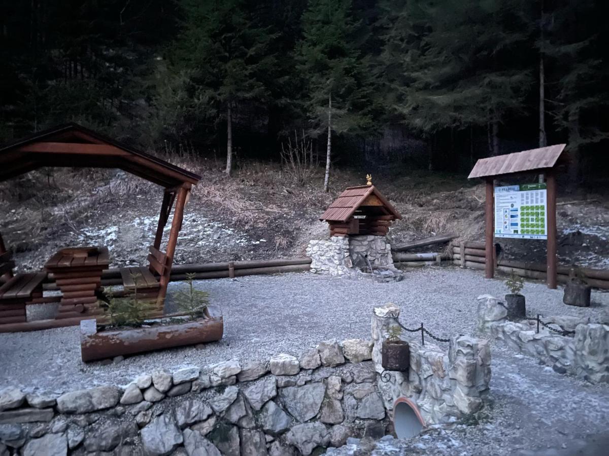 Chalupa U Tomasa Lúčky Buitenkant foto